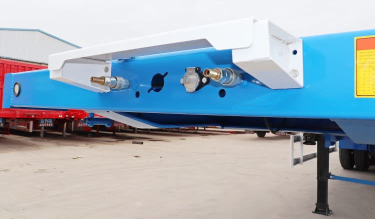 Tri Axle 40 Foot Flatbed Trailer for Sale in Mozambique | Custom Flatbed Trailer Manufacturers