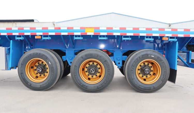 Tri Axle 40 Foot Flatbed Trailer for Sale in Mozambique | Custom Flatbed Trailer Manufacturers
