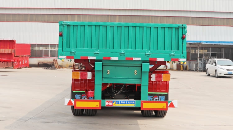 Dongxu trailer with side walls are all factory direct sales with competitive prices and excellent quality.