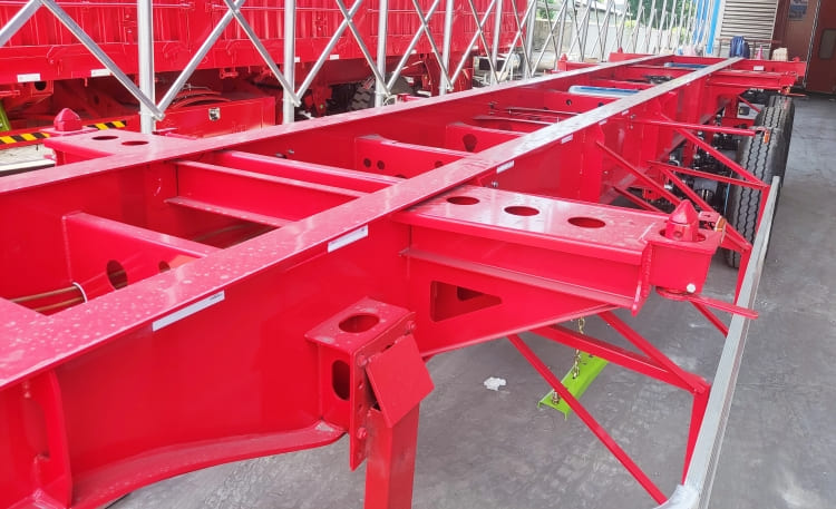 Tri Axle 40ft Container Chassis Trailer for Sale in Benin