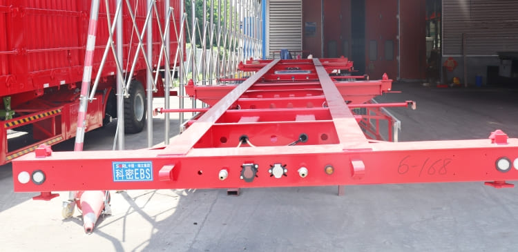 Tri Axle 40ft Container Chassis Trailer for Sale in Benin