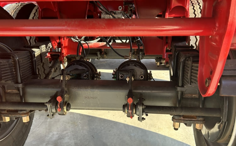 3 Axle Bulk Cement Tanker Trailer for Sale in Malawi