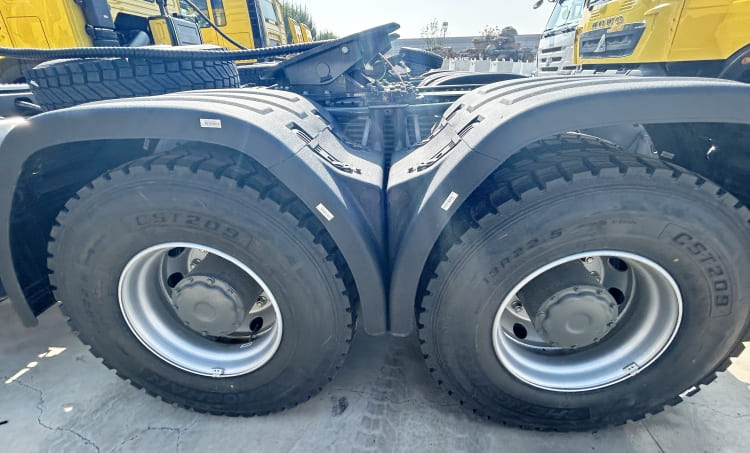 Used Howo Truck for Sale in Mauritius | Howo 6x4 Tractor Truck 430