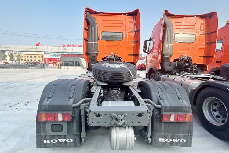 Used Howo T7H 480 6x4 Tractor Trucks for Sale in Kenya
