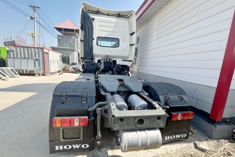 Used SINOTRUK Howo T7H 430 Tractor Head Price in Zimbabwe