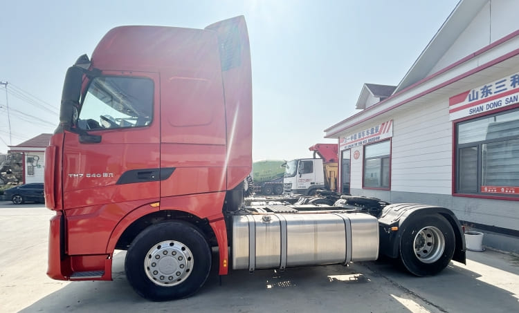 Used SINOTRUK Howo T7H 540 4x2 Tractor Head Truck for Sale in Tanzania