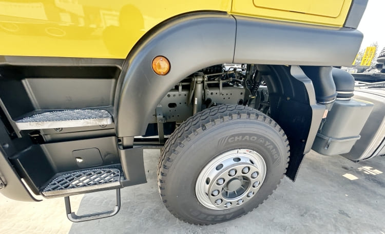 Used Sinotruk Howo TX 400 6x4 Tractor Head Trucks for Sale in Nigeria Lagos
