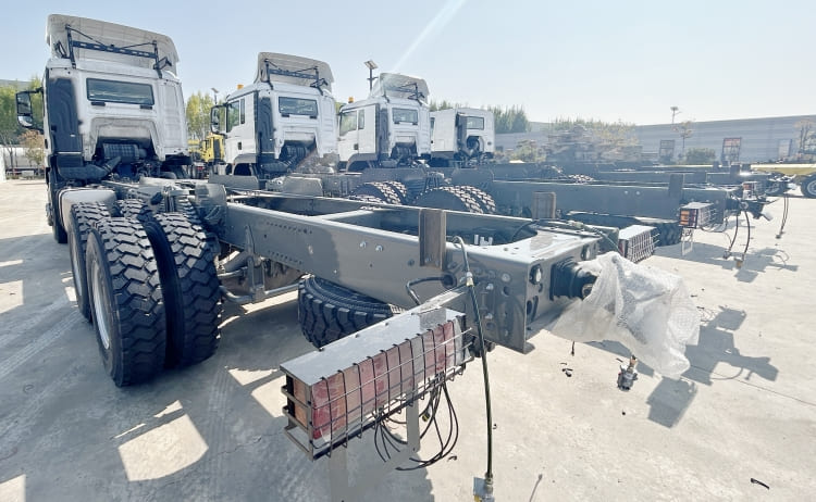 Used SINOTRUK Howo TX 400 6x4 Chassis Tipper Truck for Sale in Tanzania