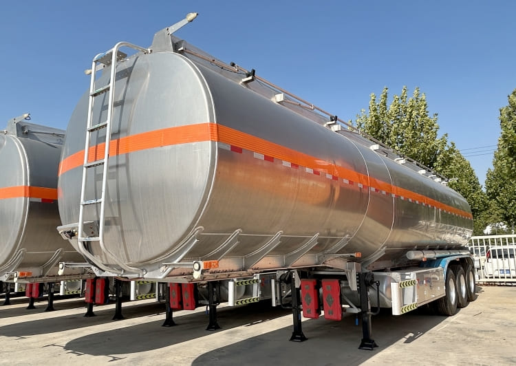 Tri Axle Semi Fuel Tanker Trailer for Sale in Ghana Accra
