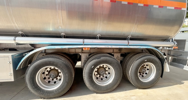 Tri Axle Semi Fuel Tanker Trailer for Sale in Ghana Accra
