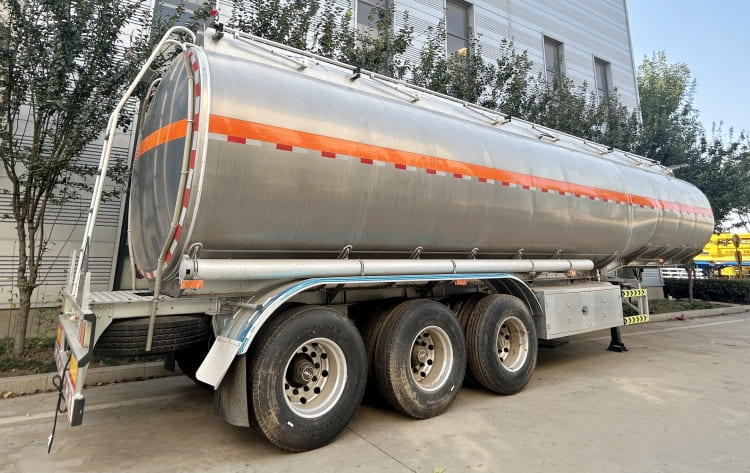 45000 Liters Stainless Steel Fuel Tanker Semi Trailers for Sale in Zimbabwe Harare