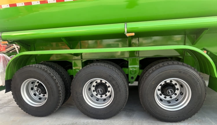 Tri Axle 50000 Liters Oil Tanker Trailer for Sale in Tanzania Dar Es Salaam