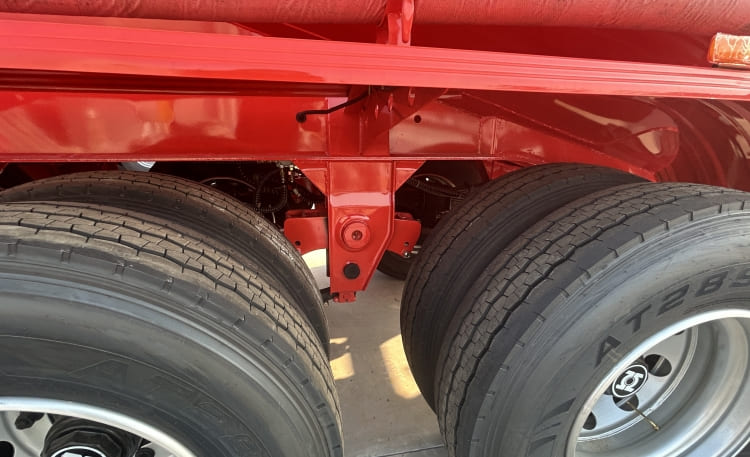 Tri Axle 45 CBM Dry Bulk Cement Tanker Trailer for Sale in Burundi