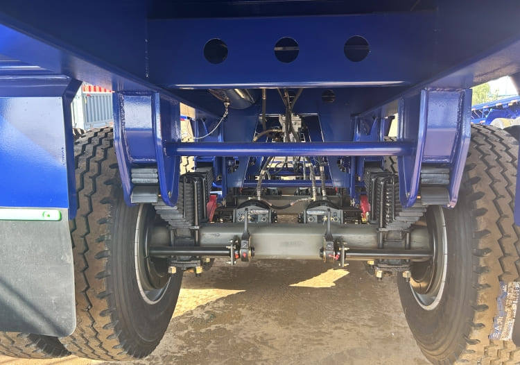 Tri Axle 40 Foot Heavy Duty Equipment Flatbed Trailer for Sale in Botswana