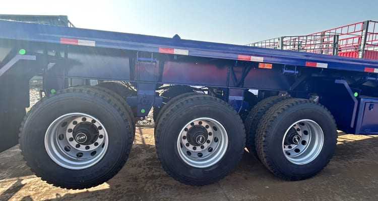 Tri Axle 40 Foot Heavy Duty Equipment Flatbed Trailer for Sale in Botswana