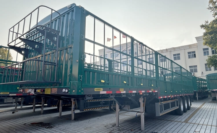 Animal | Cow | Goat | Hog | Horse | Sheep Transport Trailer for Sale in Tanzania Tanga