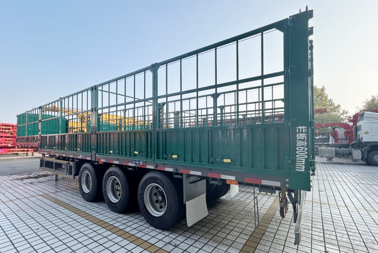 Animal | Cow | Goat | Hog | Horse | Sheep Transport Trailer for Sale in Tanzania Tanga