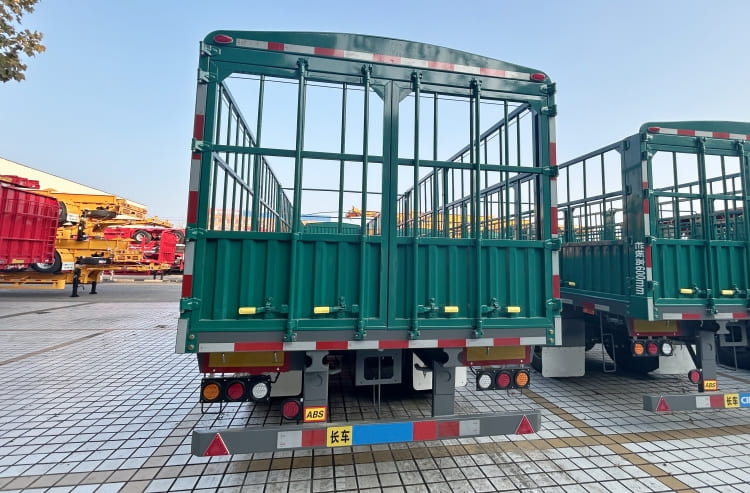 Animal | Cow | Goat | Hog | Horse | Sheep Transport Trailer for Sale in Tanzania Tanga
