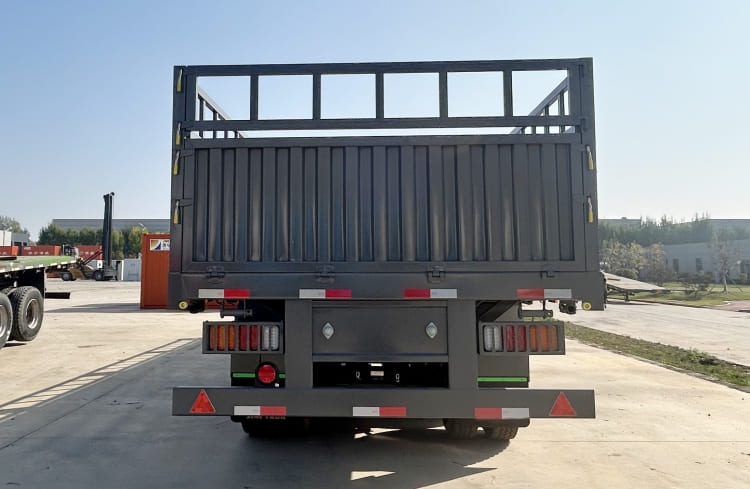 Cattle Animal Livestock Hauler Transport Trailer for Sale in Zimbabwe Harare