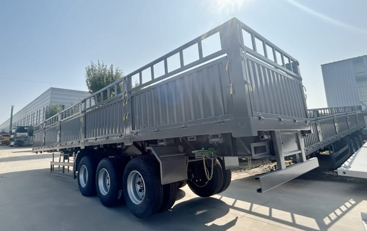 Cattle Animal Livestock Hauler Transport Trailer for Sale in Zimbabwe Harare