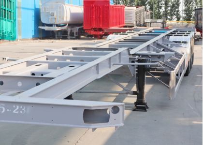Tri Axle 40ft Gooseneck Container Chassis Trailer is goona ship to Côte d'Ivoire